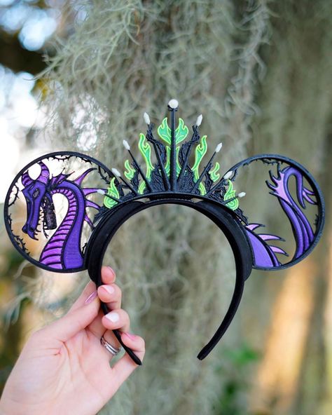 Maleficent Costume Diy, Disney World Ears, Disneyland Ideas, Disney Attire, Maleficent Disney, Maleficent Dragon, Disney Cheap, Mistress Of Evil, Disney Wear