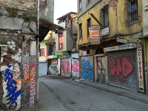 Trashy Neighborhood, Urban Area Photography, Run Down Neighborhood, Poor Neighborhood Aesthetic, Urban Photography Street Buildings, Rundown Neighborhood, Alley Aesthetic, City Alley, Urban Neighborhood