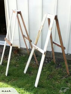 Home-made easels Easel Diy, Metal Wine Racks, Diy Easel, Art Easel, Wooden Easel, Craft Show Displays, Easels, Craft Booth, Craft Show Ideas