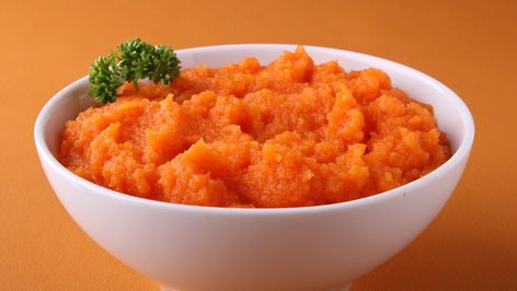 Pureed Carrots, Carrot Puree, Cooked Carrots, Carrot Juice, Low Sodium Chicken Broth, Pureed Food Recipes, Mashed Sweet Potatoes, Vegetable Sides, Tahini