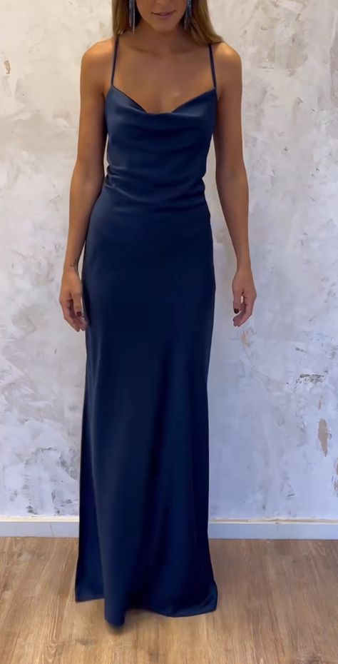 Silk Navy Blue Dress, Prom Dresses Flat Chest, Dark Blue Slip Dress, Dark Blue Satin Dress, Prom Dress Navy, Navy Blue Prom Dress, Dark Blue Wedding, Prom Dress Pictures, Blue Slip Dress