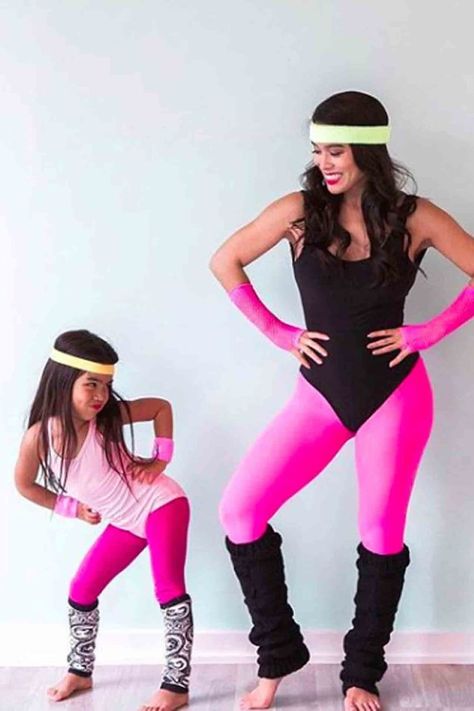 Mother Daughter Halloween Costumes, Mother Daughter Costumes, Cool Couple Halloween Costumes, 80s Halloween Costumes, Look 80s, 80s Party Outfits, Halloween Costumes To Make, 80s Theme, Unique Halloween Costumes