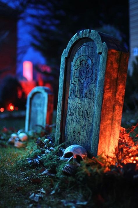 "Bring a graveyard to life in your yard with DIY Tombstones and Graveyard Scenes! 🪦👻 Perfect for creating a haunting Halloween experience. 🌟✨ #GraveyardDecor #SpookyYard #DIYHalloween" Halloween Lawn Graveyard, Graveyard Set Design, Halloween Cemetery Entrance, Graveyard Halloween Decor, Diy Headstones Halloween, Diy Graveyard Halloween, Halloween Graveyard Ideas Diy, Diy Gravestone Halloween, Diy Tombstones Halloween