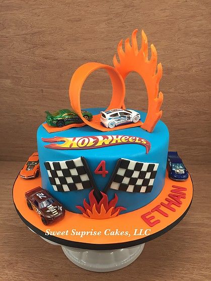 cakes | CAKE GALLERY Cars Birthday Party Cake, Bolo Blaze, Car Cakes For Boys, Hot Wheels Themed Birthday Party, Bolo Hot Wheels, Hot Wheels Cake, Wheel Cake, Hotwheels Birthday Party, Cars Birthday Party