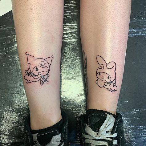 Matching Tattoos For Siblings, Maching Tattoos, Cute Thigh Tattoos, Hello Kitty Tattoos, Kawaii Tattoo, Bff Tattoos, Leg Tattoos Women, Best Friend Tattoos, Friend Tattoos