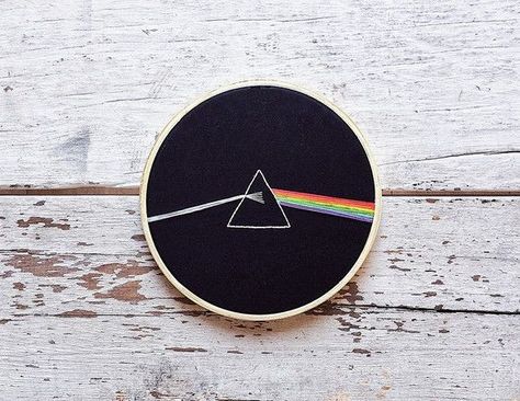 Modern Hand Embroidery Patterns, Embroidery Stitches Beginner, Hand Embroidery Videos, Diy Embroidery Patterns, Hand Embroidery Kit, Dark Side Of The Moon, Embroidered Art, Punch Needle Embroidery, Simple Embroidery