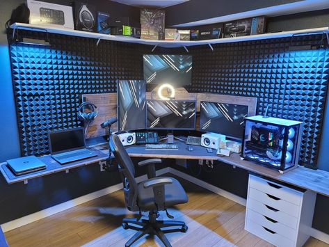 Best Pc Setup, Gaming Desk Setup, Computer Gaming Room, Video Game Rooms, Bedroom Setup, Pc Desk, Computer Room, Gaming Room Setup, Gamer Room