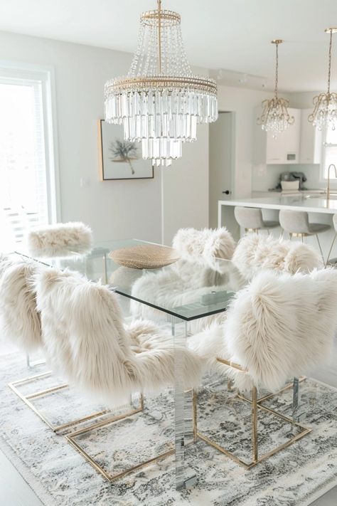 Sophisticated Glam Dining Room Decor Glam Dining Room Decor, Glam Dining Room, Glam Dining, Glam House, Glam Design, Antique Dining Tables, Glam Chic, Modern Glam, Glam Decor