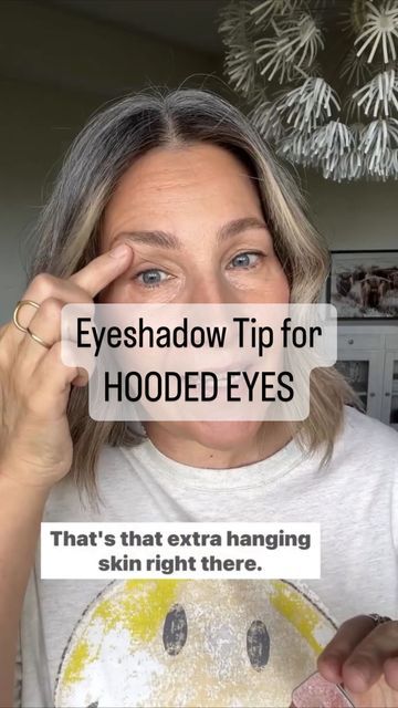 Quick Easy Eye Makeup, Makeup Tutorial Eyeshadow Hooded Eyelids, Aging Eye Makeup, Hooded Eyelid Eyeshadow, How To Apply Eyeshadow Hooded Eyes, Eye Makeup For Aging Eyes, Eye Makeup Droopy Eyelids, Seint Lullaby Eyeshadow, Daily Eyeshadow Looks