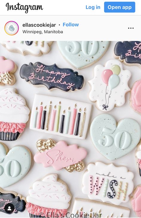 19th Birthday Cookies Decorated, Pastel Birthday Cookies Decorated, 20th Birthday Cookies Decorated, Mom Birthday Cookies, Birthday Icing Cookies, Birthday Biscuits Ideas, Girly Birthday Cookies, Woman Birthday Cookies, Birthday Cookies Women