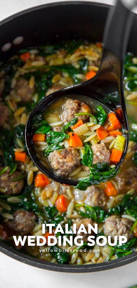 Italian Wedding Soup is a classic Italian soup made with fresh greens, vegetables, and meatballs. Kids and adults will love this easy soup for lunch or dinner! Italian Wedding Soup Recipes, Easy Italian Wedding Soup, Simple Spinach Salad, Italian Wedding Soup Recipe, Pasta Puttanesca, Owl Kitchen, Light Soups, Wedding Soup, Italian Soup