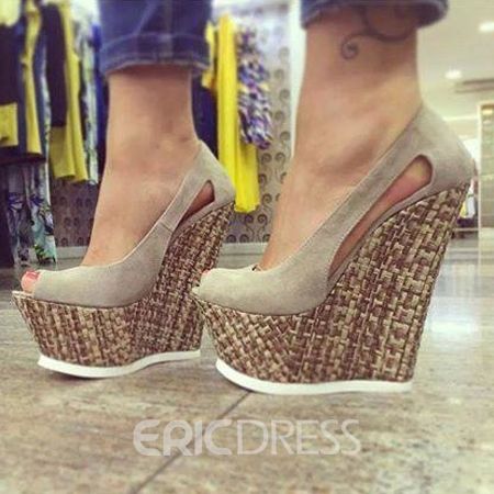 Low wedge shoes