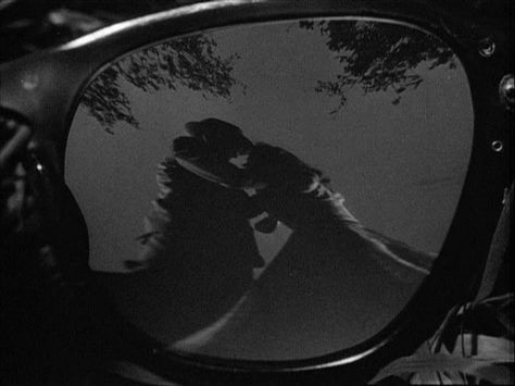 The Glasses: Strangers on a Train (1951) Strangers On A Train, Farley Granger, Ruth Roman, Train Movie, Hitchcock Film, Alfred Hitchcock Movies, Tunnel Of Love, Gene Kelly, Some Like It Hot