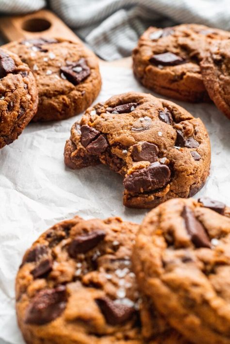 Cookies Shoot Ideas, Cookies Photography Ideas Inspiration, Cookies Product Photography, No Bake Cookies Recipe, Cookie Photography, Cookies Photography, Chocolate Gingerbread Cookies, Cookies Photo, Easy No Bake Cookies