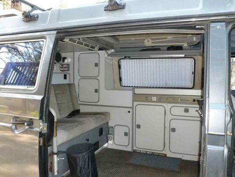 Modified Rear Cabinets Vw T3 Interior, T25 Interior, T3 Interior, Volkswagen Bus Interior, Vw T3 Camper, Kombi Camper, Vanagon Westfalia, Nissan Vans, Vw Bus Interior