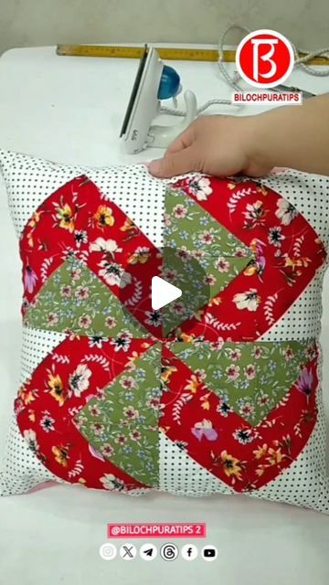 Rihan Khan on Instagram: "How to Make Patchwork Pillow Tutorial  Follow my page Instagram @bilochpuratips2  Follow my page Facebook @bilochpuratips2official .  .  .  .  .  . #sewing #sewingdiy #costura #fashion #bilochpuratips2 #sewinglove #sewingmachine #sewingtutorial #tutorial #rihanshahidkhan #bilochpuratips @rihanshahidkhan" Sewing Pillows Ideas, Big Block Quilts, Applique Pillows, Pillow Crafts, Page Instagram, Pillow Tutorial, Patchwork Cushion, Applique Quilting, Patchwork Pillow