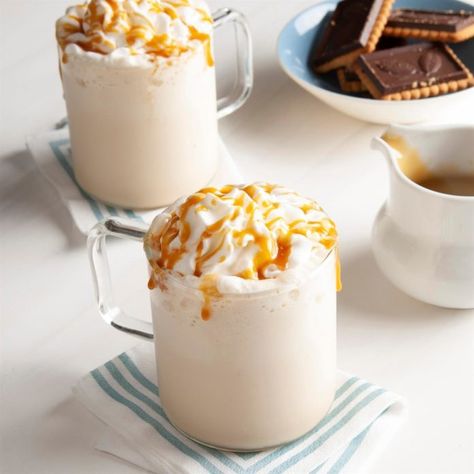 Frozen Cappuccino Recipe, Cappuccino Mix Recipe, Pumpkin Pie Latte, Caramel Cappuccino, Cappuccino Recipe, Iced Cappuccino, Caramel Frappuccino, Ice Cream Drinks, Frappuccino Recipe