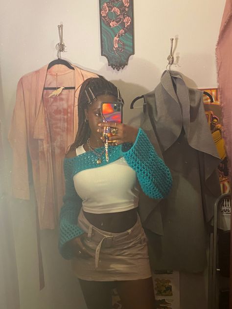 Outfit Inspo With Shrug, Shrug Top Outfit Aesthetic, Crochet Shrug Outfit Aesthetic, Crochet Shrug Outfit, Cargo Mini Skirt Outfit, Earthy Fashion, Thrift Style, Jamaica Outfits, Mini Skirt Outfit