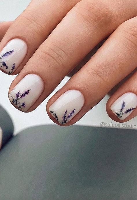 Milky Nails, Nail Painting, Flower Nail Designs, Classic Nails, Her Nails, Short Nail, Short Nail Designs, Vogue Russia, Floral Nails