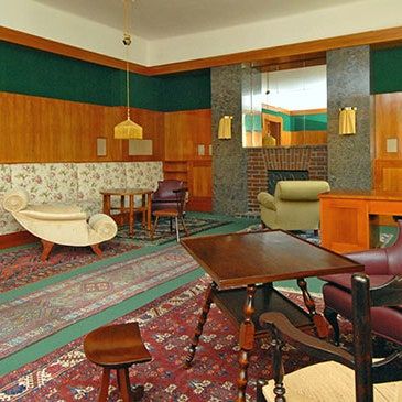 Adolf Loos, Modernist Interior, European Decor, Retro Interior Design, Modernist Architects, Wall Panels Bedroom, Retro Interior, Fitted Furniture, German Design