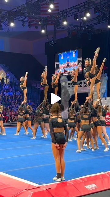 𝑺𝒆𝒏𝒊𝒐𝒓 𝑬𝒍𝒊𝒕𝒆 🩵 on Instagram: "just wait ‘til you see what’s next 🌎 #seniorelite" Easy Cheer Routines, Crazy Stunts, Senior Elite, Gymnastics Stunts, Kids Cheerleading, Stunt Video, Cheerleading Picture Poses, Famous Cheerleaders, Cool Cheer Stunts