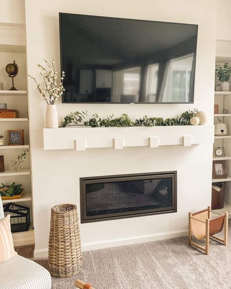 25 Inspired Linear Fireplace Ideas for a Cozy Farmhouse Home Light Gray Flooring Living Room, Linear Fireplace Ideas, Light Grey Carpet, Grey Flooring Living Room, Shiplap Living Room, Living Room Shelving, Light Grey Flooring, Shelving Units Living Room, Brick Fireplace Wall