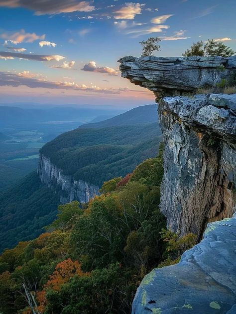 The Appalachian Trail, Virginia Travel, Appalachian Mountains, Appalachian Trail, Sea Level, Travel Goals, West Virginia, Color Photography, Breathtaking Views