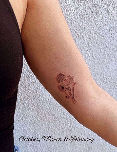 Parents Birth Flower Tattoo, Tattoo June Birth Month, Birth Follower Tattoo, Flowers Inner Arm Tattoo, Family Drawn Flower Bouquet Tattoo, Hand Drawn Flower Bouquet Tattoo, Family Bouquet Tattoo Placement, Birth Flowers Tattoo Placement, Hand Drawn Flower Tattoo Family