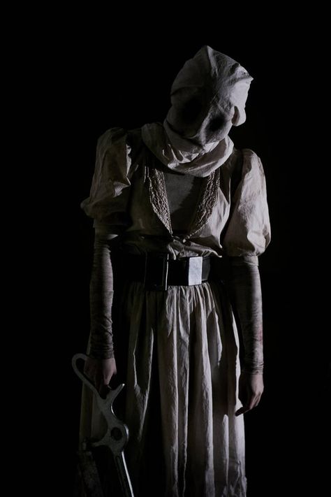 The Nurse IV - Dead by Daylight Dbd Cosplay, Creatures Creepy, Nurse Halloween Costume, Progress Photos, Horror Video Games, The Saw, Dead By Daylight, Nurse Costume, The Nurse