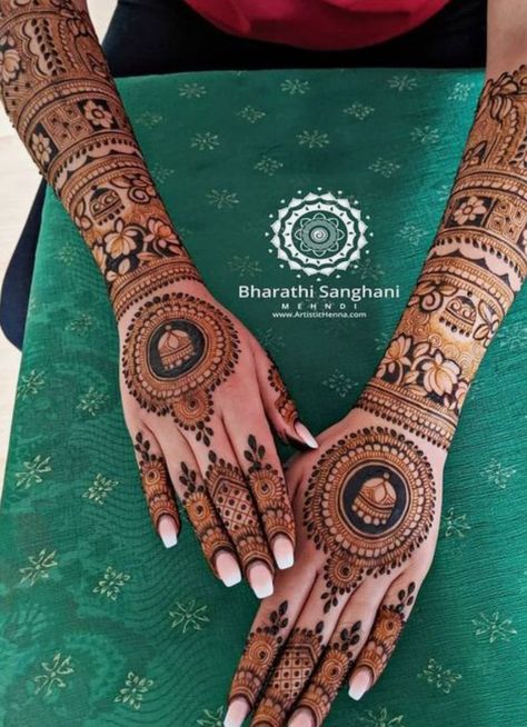 30+ Unique Mehndi Designs For Brides & Bridal Party - Eternity UK Intricate Bridal Mehndi Designs, Mehendi Design For Engagement Bride, Mehendi Designs For Bride Bridal Mehndi, Bride Mehandi Design, Latest Bridal Mehndi Designs Weddings, Bridal Back Hand Mehndi Design, Mehndi Designs For Bride, Mehendi Designs Bridal, Brides Mehndi