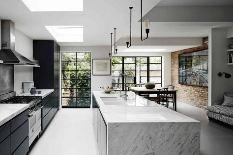 Marble Kitchen Island Monochrome Kitchen, Marble Kitchen Island, Freestanding Kitchen Island, Marble Island, Interior Design Minimalist, Modern House Interior, Edwardian House, Kitchen Stand, 아파트 인테리어