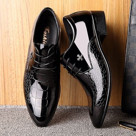 Tuxedo Shoes For Men, Leather Wedding Shoes, Oxford Shoes For Men, Family Dress, Tuxedo Shoes, Patent Leather Oxfords, Patent Leather Dress, Office Suit, Men Dress Shoes