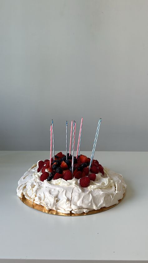 #birthday #pavlova Pavlova Birthday Cake, Birthday Pavlova, Pavlova Cake, Pavlova, 18th Birthday, Summer Baby, First Birthdays, Birthday Cake, Camping