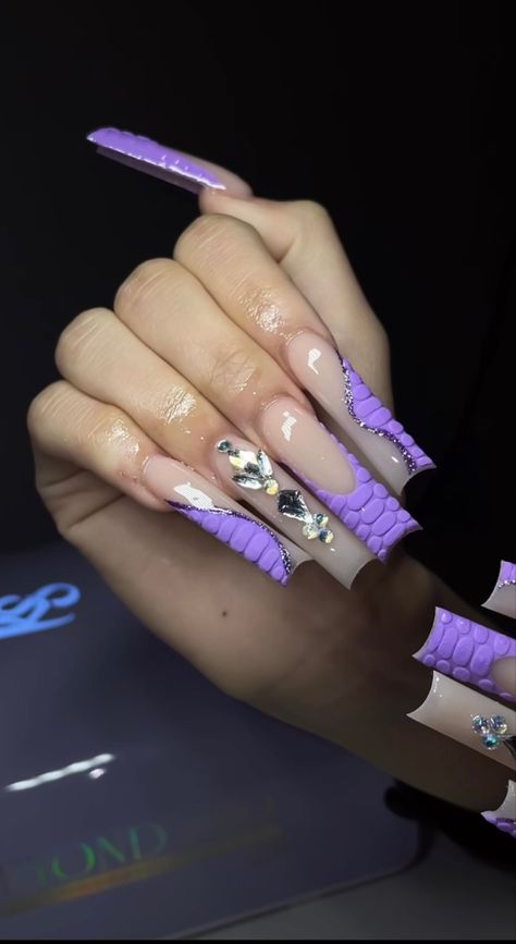 Purple Croc Print Nails, Purple Crocodile Nails, Purple Croc Nails, Purple Freestyle Nails, Dope Nail Designs Purple, Cute Freestyle Nails, Alligator Nails, Freestyle Nails, Purple Glitter Nails