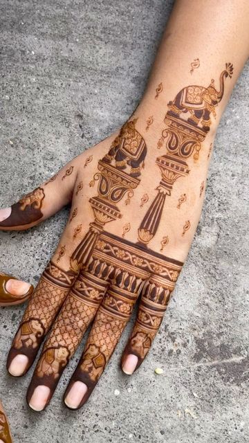 Elephant Henna Designs, Elephant Mehndi, Henna Elephant, Mehndi Designs 2018, Rose Mehndi Designs, Mehndi Design Pictures, Luxury Jewelry Box, Mehndi Artist, Ganesha Pictures