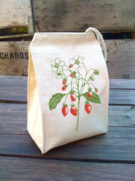 Cute Aesthetic Lunch Bag, Coquette Lunch Bag, Lunch Box Cute Aesthetic, Cute Pink Lunch Bag, Linen Bento Bag Pattern, Adult Snacks, Cute Lunch Boxes, Sack Lunch, Reusable Lunch Bags