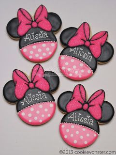 Minnie Mouse Sugar Cookies, Cupcakes Minnie Mouse, Cookies Personalized, Mouse Cookies, Minnie Mouse Cookies, Minnie Mouse Birthday Party Decorations, Mickey Mouse Cookies, Minnie Mouse 1st Birthday, Minnie Birthday Party