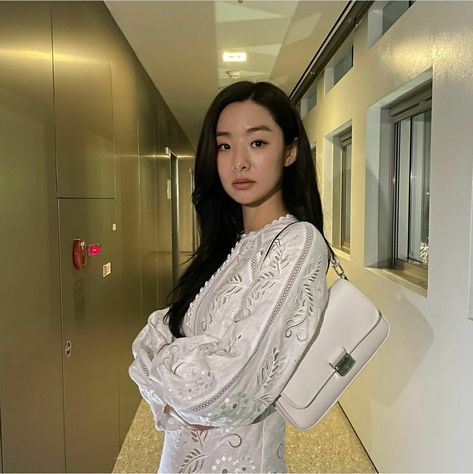 All white 📸 stephanielee199 Instagram update Star Up, Stephanie Lee, Nama Korea, Best Kdrama, Bae Suzy, All White, Instagram Update, Start Up, Kdrama