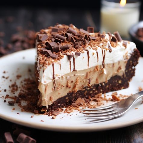 No Bake Baileys Chocolate Pie Baileys Chocolate Pie, Types Of Pies, No Bake Pie, Chocolate Mousse Pie, Smores Pie, Irish Desserts, Baileys Coffee, Types Of Pie, Pudding Pie