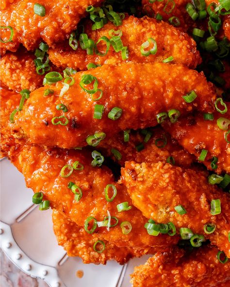 Air Fryer Buffalo Chicken Tenders Air Fryer Buffalo Chicken Tenders, Chicken Breast Ideas, Chicken Tenders Air Fryer, Buffalo Chicken Breast, Air Fryer Buffalo Chicken, Air Fried Chicken Tenders, Buffalo Chicken Tenders, Confit Recipes, Fried Chicken Tenders