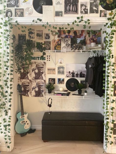 Room Setup Aesthetic, Alt Room Decor, Room Decor Bedroom Aesthetic, Alt Room, Aesthetics Room Decor, Room Decoration Aesthetic, Indie Room Decor, Pinterest Room Decor, Grunge Room