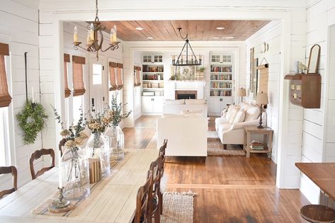 Rustic Cottage Living Room, Rustic Cottage Interiors, Southern Home Decor, Cottage Makeover, Brick Floor, Cottage Home Decor, Cottage Decorating, Southern Cottage, Vintage Industrial Decor