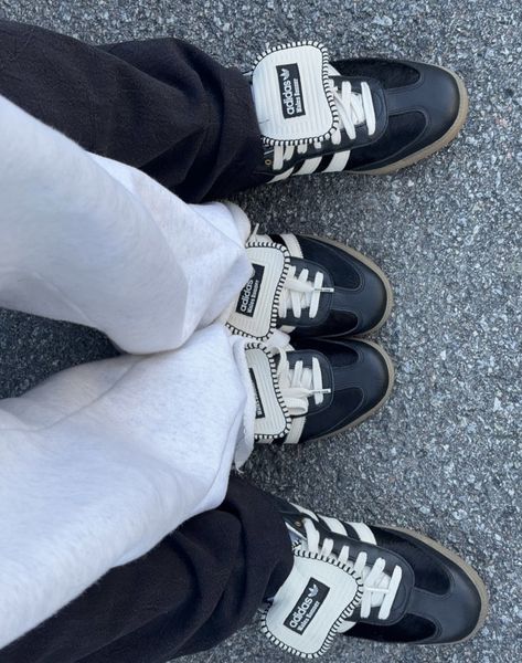 Matching Shoes For Couples, Couple Shoes Matching, Adidas Samba Wales Bonner, Adidas Aesthetic, Wales Bonner Samba, Matching Sneakers, Boyfriend Fashion, Couple Sneakers, Adidas Sambas