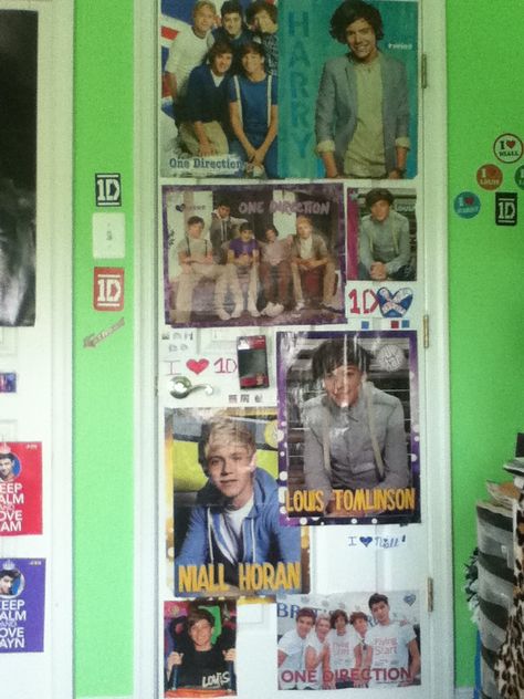 One direction posters on the closet door Posters On Closet Door, Cupboard Doors, Wardrobe Doors, Closet Doors, New Room, Cupboard, Doors, Baseball Cards