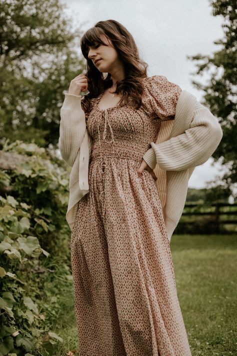 Oversized Jenni Kayne cardigan with puff sleeve dress. Doen Kaira Dress. Flowy Winter Dresses, Modest Winter Dress, How To Wear Dresses In Winter, Modest Winter Dresses, Cardigan With Dress, Modest Winter Outfits, Cottagecore Fall, Long Flowy Dress, Muslim Outfits Casual