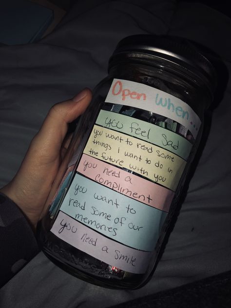 Boyfriends Birthday Ideas, 365 Jar, Cute Anniversary Gifts, Diy Gifts For Girlfriend, Boyfriend Anniversary, Diy Best Friend Gifts, Bff Birthday Gift, Birthday Gifts For Boyfriend Diy, Creative Gifts For Boyfriend