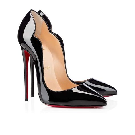 Louboutin Heels Outfit Classy, Louboutin Heels Outfit, Black Louboutin Heels, Louboutin Heels Black, Shoes Heels Classy, Louboutin Heels, Heels Classy, Hot Heels, Red Bottoms