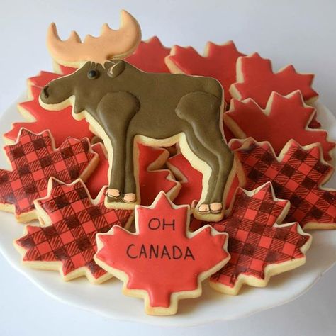 Happy Canada Day  #melissagracedesserts #dessert #cookies #canada #moose #mapleleaf #plaid #ohcanada #red #food #yummy Canada Party, Canadian Party, Canada Day Crafts, Canada Day Party, Dessert Cookies, Oh Canada, Canada Holiday, Happy Canada Day, Canadian Food