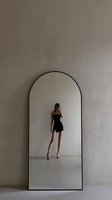 Ira on Instagram: "this mirror 🤌🏻" Irregular Shape Mirror, Mirror For Bedroom, Party Dresses With Sleeves, Shape Mirror, Mirror Video, Mirror Dressing, Floor Length Mirror, Tall Mirror, Full Mirror