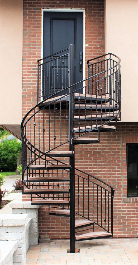 Helix Rail Spiral Stair with Concrete Treads - Great Lakes Metal Fabrication Outdoor Spiral Staircase, Spiral Staircase Outdoor, Exterior Stair Railing, Spiral Staircase Kits, Staircase Kits, Metal Stair Railing, Staircase Outdoor, Spiral Stair, Circular Stairs